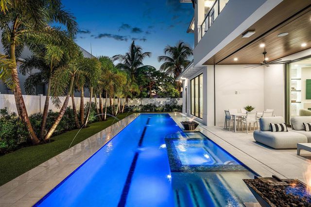 201 NE 4th Avenue, Boca Raton, FL 33432