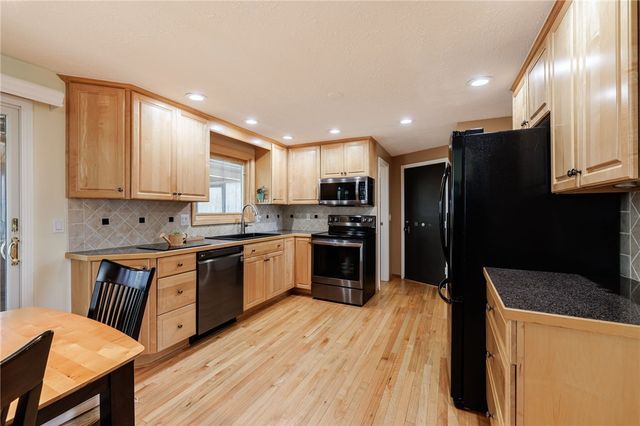 51 Flynnwood Drive, Greece, NY 14612