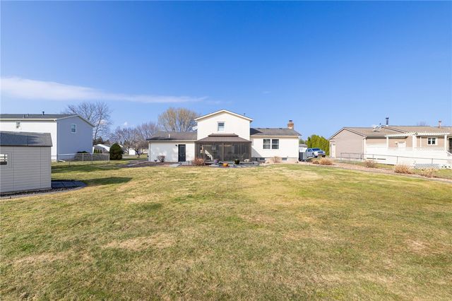 51 Flynnwood Drive, Greece, NY 14612