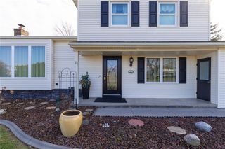 51 Flynnwood Drive, Greece, NY 14612