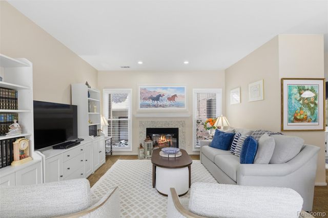 29325 Laurel Drive, Farmington Hills, MI 48331