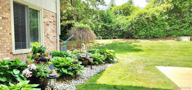 29325 Laurel Drive, Farmington Hills, MI 48331