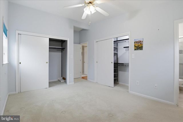 10009 FAIROAKS RD, Vienna, VA 22181