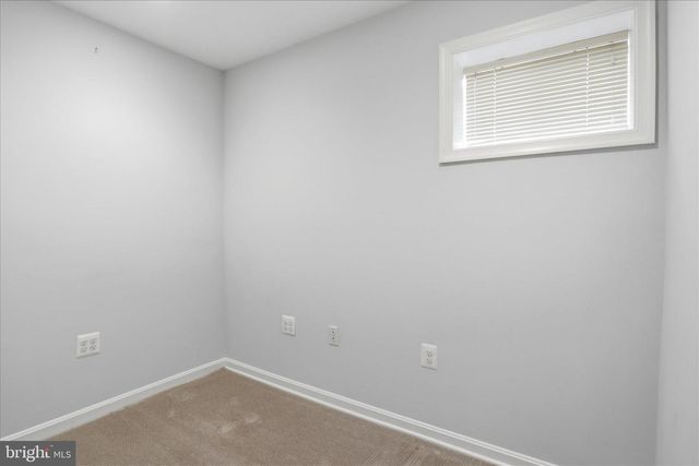 10009 FAIROAKS RD, Vienna, VA 22181