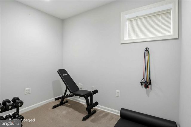 10009 FAIROAKS RD, Vienna, VA 22181