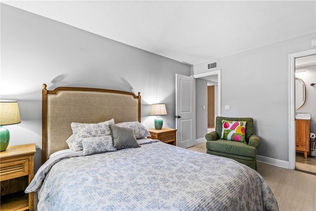 677 Royal Palm Boulevard 23, Vero Beach, FL 32960