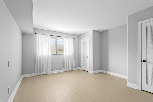 677 Royal Palm Boulevard 23, Vero Beach, FL 32960