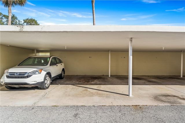 677 Royal Palm Boulevard 23, Vero Beach, FL 32960