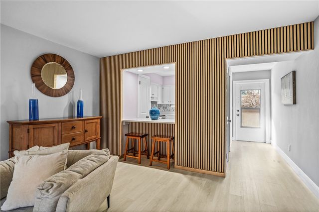 677 Royal Palm Boulevard 23, Vero Beach, FL 32960