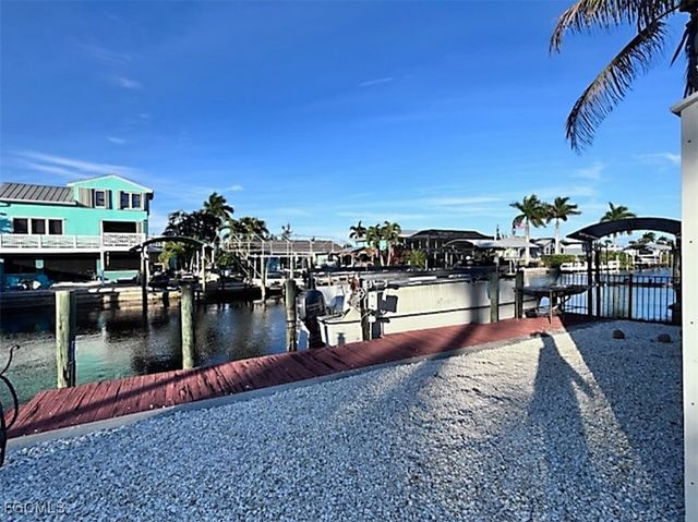 3348 6th AVE, St James City, FL 33956