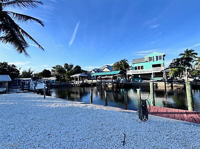 3348 6th AVE, St James City, FL 33956