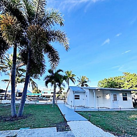 3348 6th AVE, St James City, FL 33956