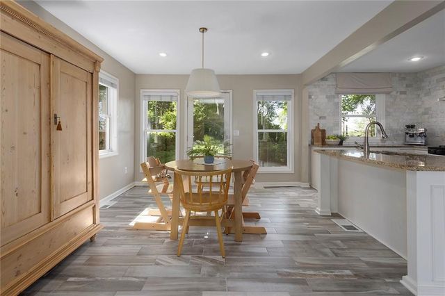 1135 ELIZABETH Street, Liberty, MO 64068