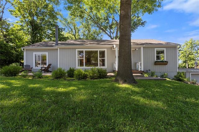 1135 ELIZABETH Street, Liberty, MO 64068