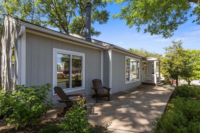 1135 ELIZABETH Street, Liberty, MO 64068