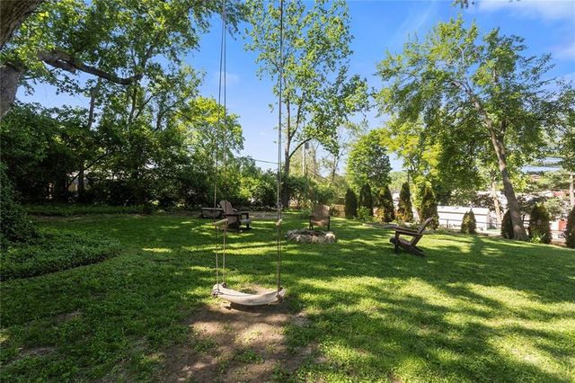 1135 ELIZABETH Street, Liberty, MO 64068