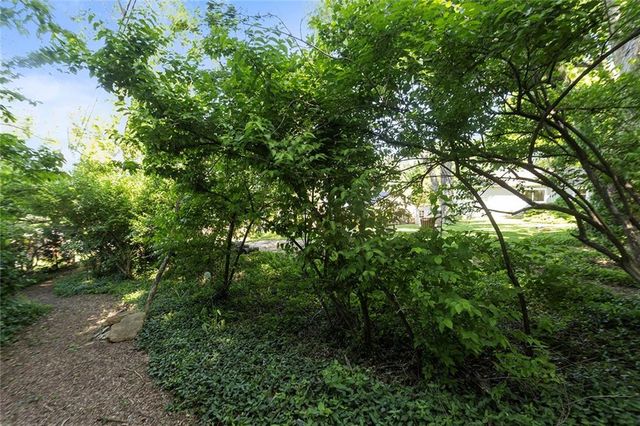 1135 ELIZABETH Street, Liberty, MO 64068