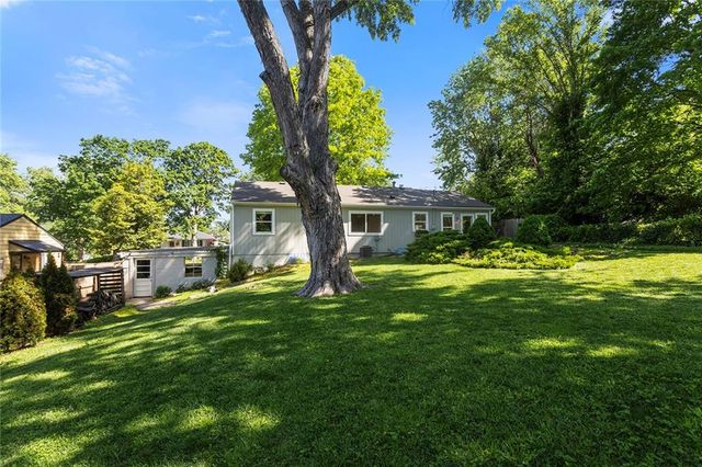 1135 ELIZABETH Street, Liberty, MO 64068