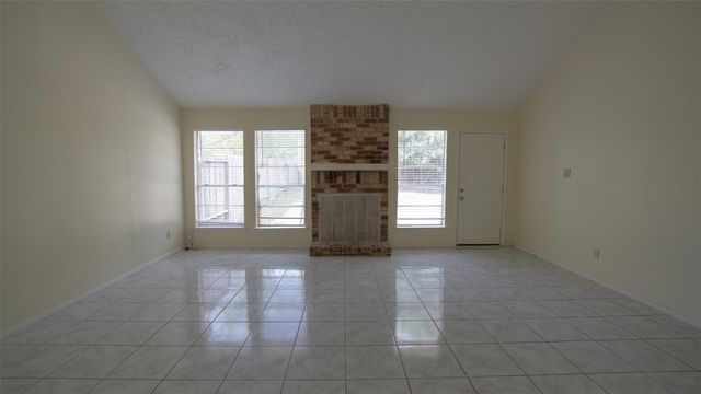 9102 Benthos Drive, Houston, TX 77083