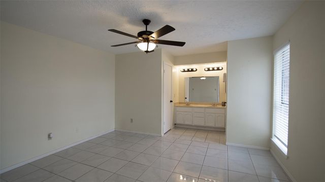 9102 Benthos Drive, Houston, TX 77083