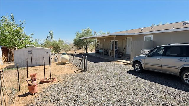 3570 N Maverick Road, Golden Valley, AZ 86413