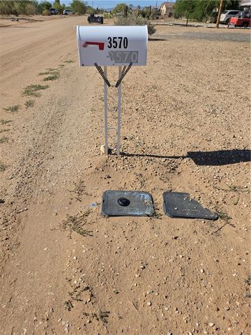 3570 N Maverick Road, Golden Valley, AZ 86413