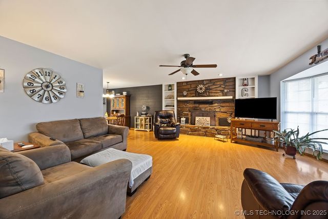 471089 E 723, Westville, OK 74965