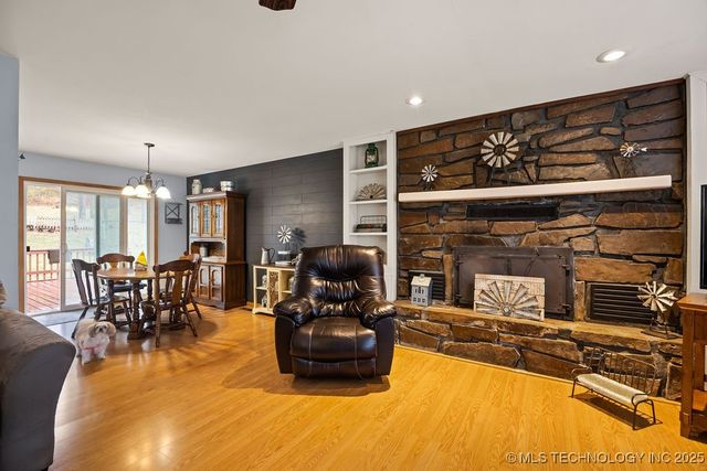 471089 E 723, Westville, OK 74965