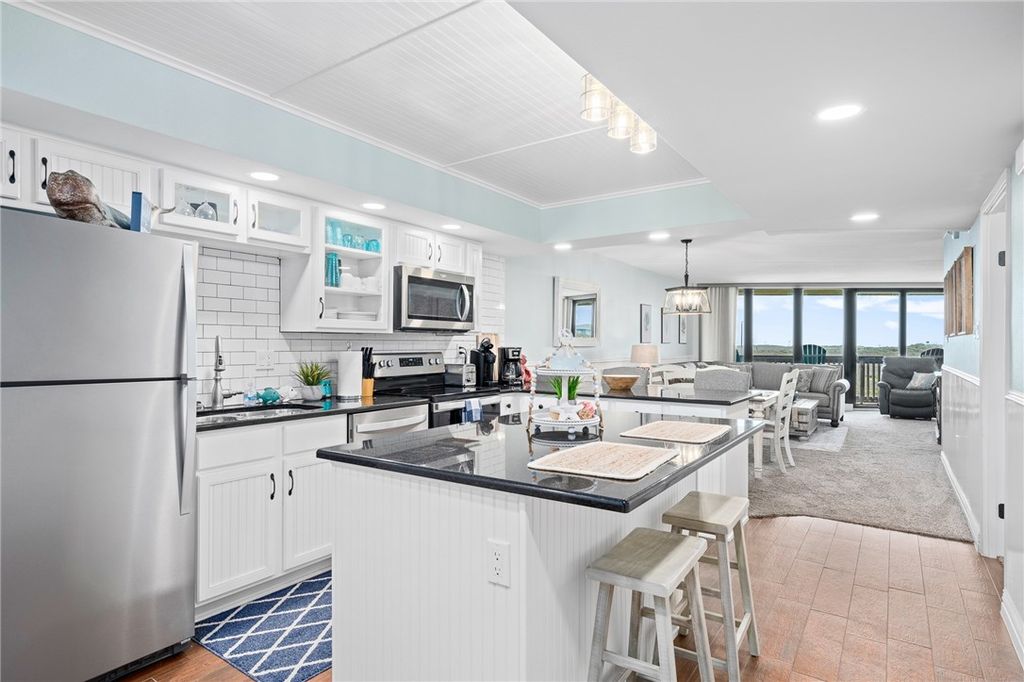 1000 Lantana Dr 103, Port Aransas, TX 78373 — photo 4