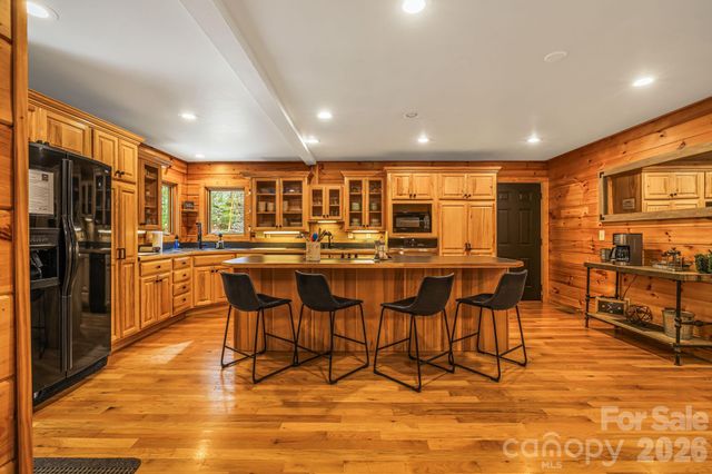 131 Trillium Glen Drive, Mars Hill, NC 28754