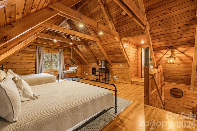 131 Trillium Glen Drive, Mars Hill, NC 28754