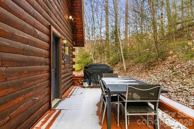 131 Trillium Glen Drive, Mars Hill, NC 28754