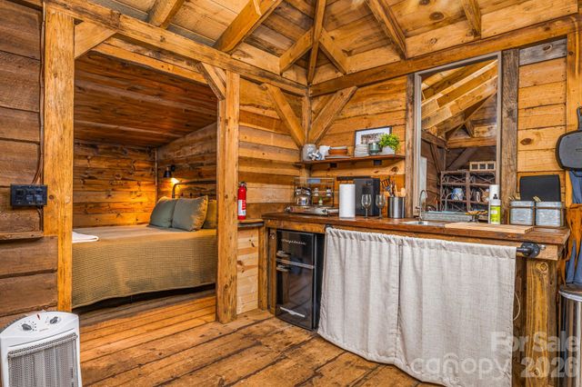 131 Trillium Glen Drive, Mars Hill, NC 28754