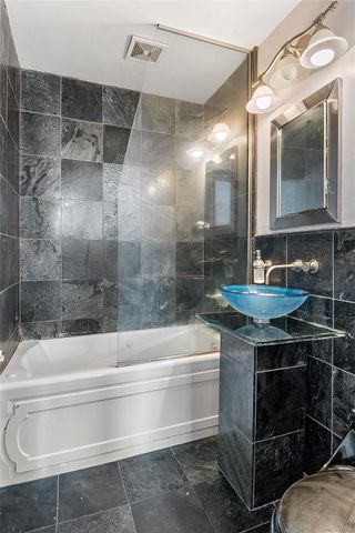 23 Water Grant Street 8E, Yonkers, NY 10701