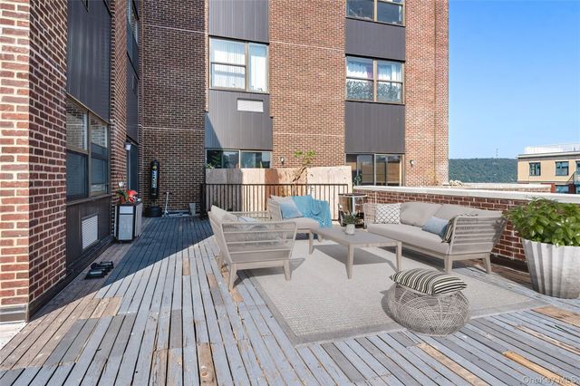 23 Water Grant Street 8E, Yonkers, NY 10701