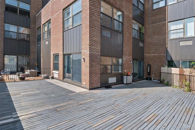 23 Water Grant Street 8E, Yonkers, NY 10701