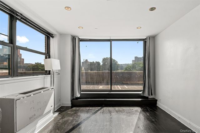 23 Water Grant Street 8E, Yonkers, NY 10701