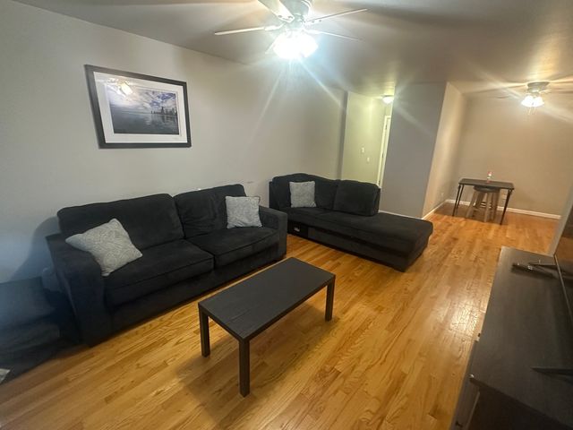 7854 S South Shore Drive 207, Chicago, IL 60649