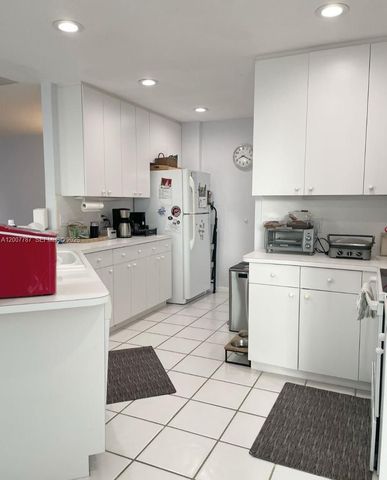 17244 Balboa Point Way, Boca Raton, FL 33487