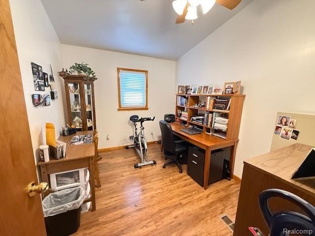 34 S Elba Road, Lapeer, MI 48446