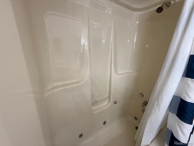 34 S Elba Road, Lapeer, MI 48446