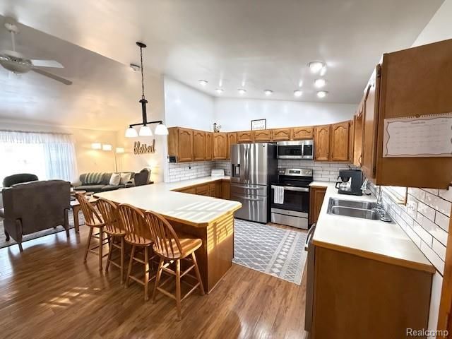 34 S Elba Road, Lapeer, MI 48446