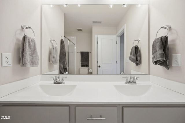 6810 Milligan Way 105, Raleigh, NC 27613