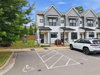 6810 Milligan Way 105, Raleigh, NC 27613