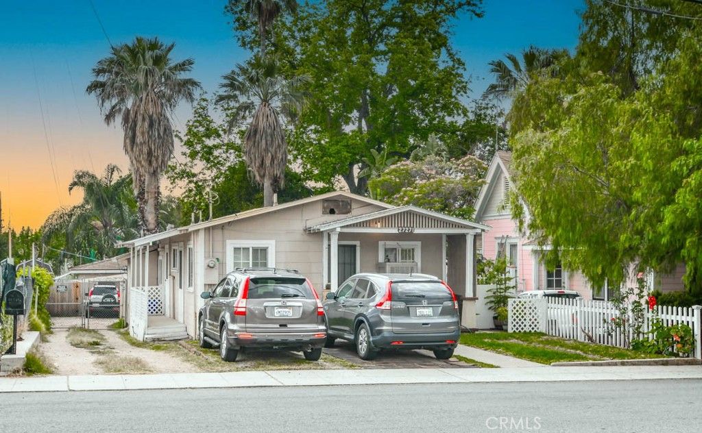 Image 2 of property listing at 27271 Pacific St, Highland, CA 92346