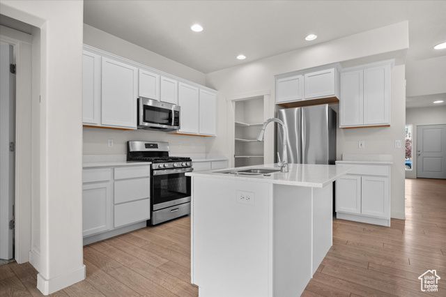 1677 S HAVEN PKWY, West Haven, UT 84401