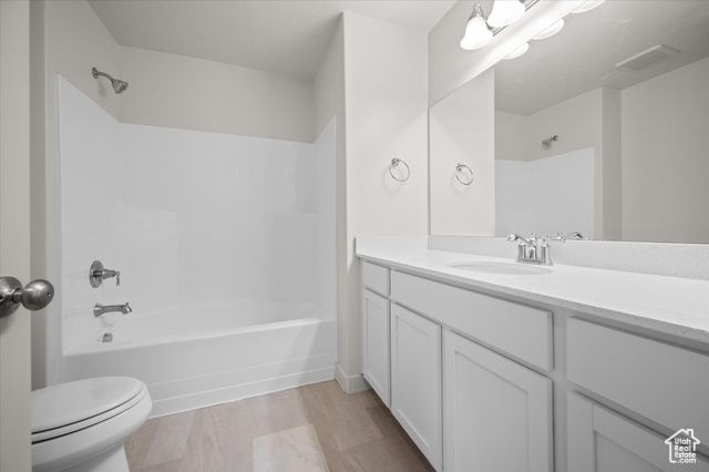 1677 S HAVEN PKWY, West Haven, UT 84401