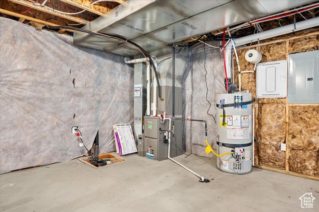1677 S HAVEN PKWY, West Haven, UT 84401