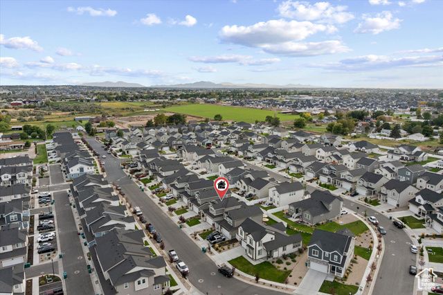 1677 S HAVEN PKWY, West Haven, UT 84401