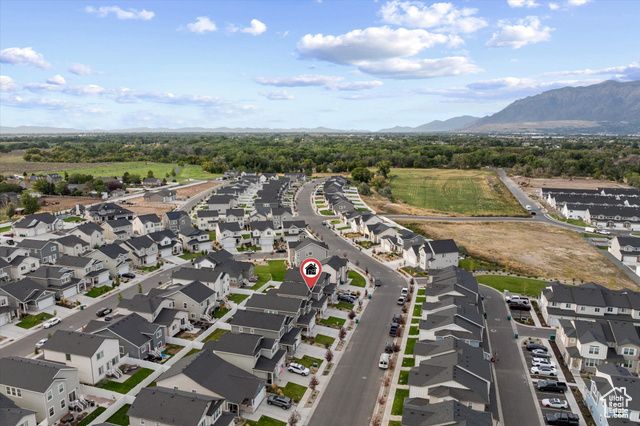 1677 S HAVEN PKWY, West Haven, UT 84401